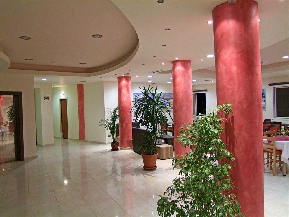 Hotel Sea Breeze Szitía Kültér fotó
